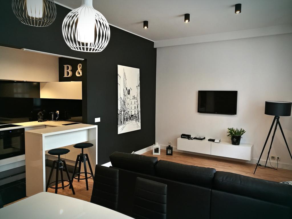 Black&White Apartment- Wierzbowa 5 Познан Екстериор снимка